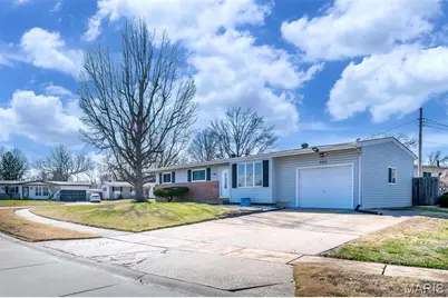 660 Crabapple Lane, Florissant, MO 63031 - Photo 3