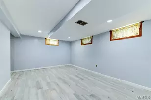 660 Crabapple Ln, Florissant, MO 63031 - Photo 21