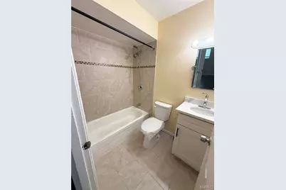 2750 Robert Drive, Florissant, MO 63031 - Photo 7