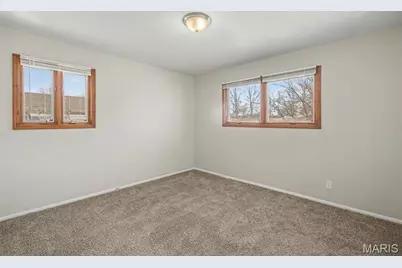 1125 Florland Drive, Florissant, MO 63031 - Photo 7