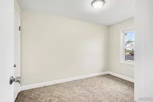 310 St Nicholas Ln, Florissant, MO 63031 - Photo 9