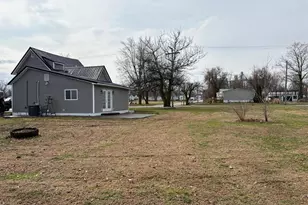 312 E Beech St, Shelbina, MO 63468 - Photo 5