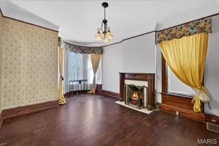 24 Lewis Pl, Saint Louis, MO 63113 - Photo 11