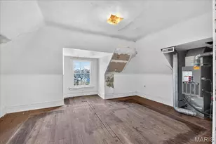 24 Lewis Pl, Saint Louis, MO 63113 - Photo 29