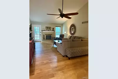 22 Shadow Creek Drive, Saint Peters, MO 63376 - Photo 3