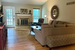 22 Shadowcreek Dr, Saint Peters, MO 63376 - Photo 3