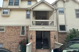 2300 Yellowstone Park Ct, Maryland Heights, MO 63043 - Photo 1