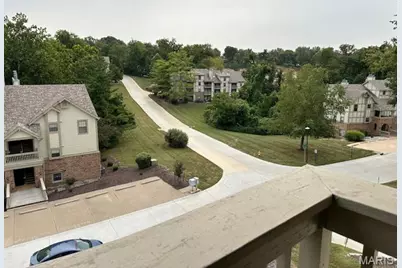 2300 Yellowstone Park Court #F, Maryland Heights, MO 63043 - Photo 9