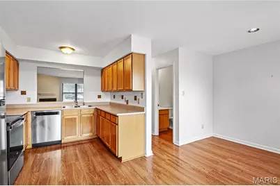 707 Forest Trace Drive #E, Chesterfield, MO 63017 - Photo 7