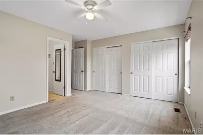 707 Forest Trace Drive #E, Chesterfield, MO 63017 - Photo 17
