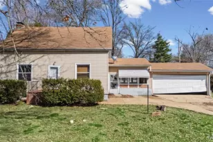 8621 Martony Ln, Berkeley, MO 63134 - Photo 3