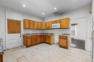 8621 Martony Ln, Berkeley, MO 63134 - Photo 13