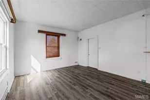 8621 Martony Ln, Berkeley, MO 63134 - Photo 9