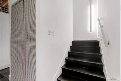 7489 Washington Avenue, University City, MO 63130 - Photo 63