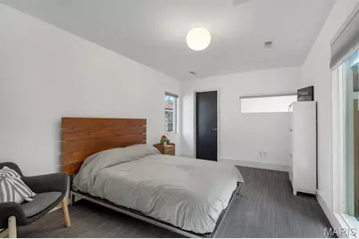 7489 Washington Avenue, University City, MO 63130 - Photo 55