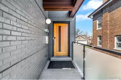 7489 Washington Avenue, University City, MO 63130 - Photo 5