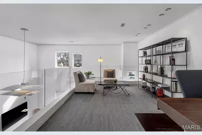 7489 Washington Avenue, University City, MO 63130 - Photo 49