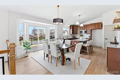 1048 Tower Park Drive, Saint Charles, MO 63304 - Photo 3