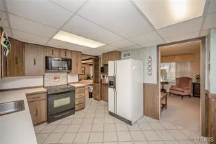 521 Kehrs Mill Rd, Ballwin, MO 63011 - Photo 13