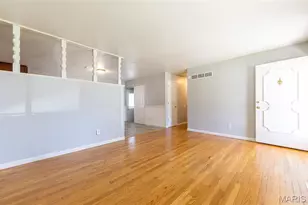 935 Kingsbrook Ln, Florissant, MO 63031 - Photo 5