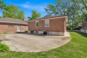 6264-6266 Sunshine Dr, Saint Louis, MO 63109 - Photo 3