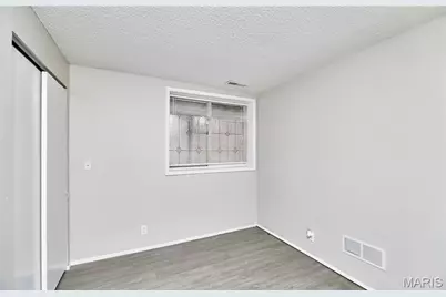 1622 Barkwood Drive, Florissant, MO 63031 - Photo 23