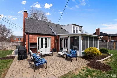 8142 Amherst Avenue, University City, MO 63130 - Photo 31