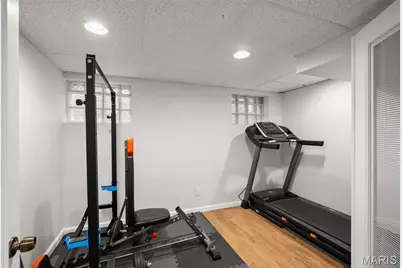 8142 Amherst Avenue, University City, MO 63130 - Photo 29