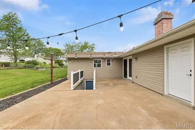 905 Silverstone Drive, Saint Charles, MO 63303 - Photo 17