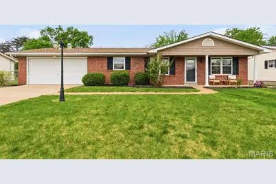 905 Silverstone Drive, Saint Charles, MO 63303 - Photo 1