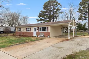 247 Ramsey Ln, Ballwin, MO 63021 - Photo 1