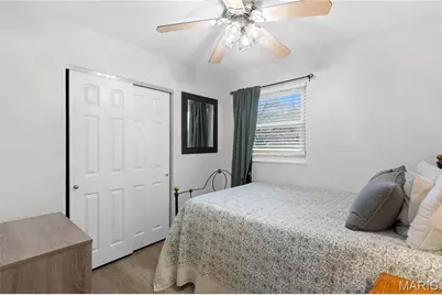 247 Ramsey Lane, Ballwin, MO 63021 - Photo 17
