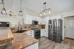 1805 Hackmann Hollow Dr, Wentzville, MO 63385 - Photo 11