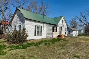 176 N Jackson Ave, Lebanon, MO 65536 - Photo 3