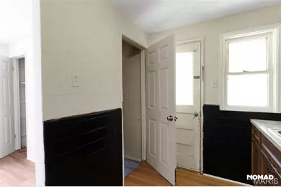 8135 Bloom Drive, Saint Louis, MO 63114 - Photo 11