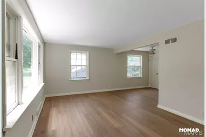 8135 Bloom Drive, Saint Louis, MO 63114 - Photo 13