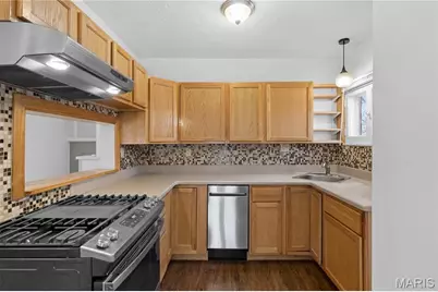 810 N Rock Hill Road, Rock Hill, MO 63119 - Photo 11