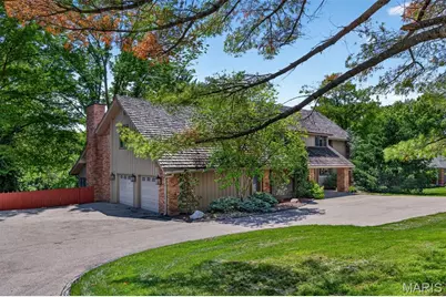 11 Denny Lane, Huntleigh, MO 63131 - Photo 5