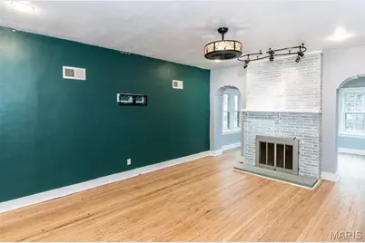 20 Barcelona Avenue, Saint Louis, MO 63138 - Photo 3