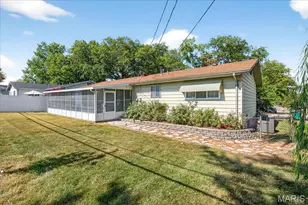 354 Burncoate Dr, Oakville, MO 63129 - Photo 29