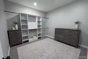 426 Honeysuckle Dr, Hannibal, MO 63401 - Photo 5