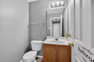 4541 Robbins Grove Dr, Florissant, MO 63034 - Photo 15