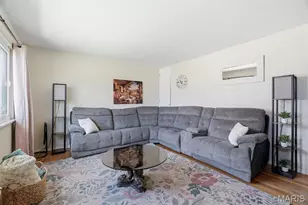 1528 Ville Rosa Ln, Hazelwood, MO 63042 - Photo 3