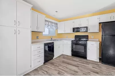 420 Cambridge Place #2, Saint Peters, MO 63376 - Photo 5