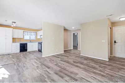 420 Cambridge Place #2, Saint Peters, MO 63376 - Photo 5