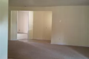 8501 Midwood Ave, Berkeley, MO 63134 - Photo 3