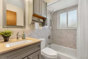 4373 Schmittwoods Ct, Unincorporated, MO 63123 - Photo 15