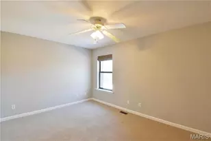 869 Forest Trace Dr, Chesterfield, MO 63017 - Photo 15