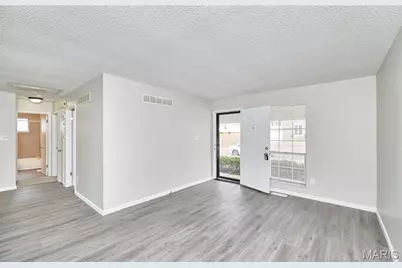 6918 Candlewick Way, Florissant, MO 63033 - Photo 5