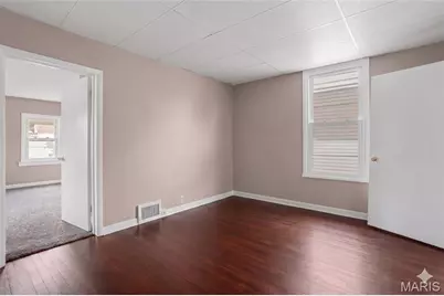 6204 Vermont Avenue, Saint Louis, MO 63111 - Photo 9